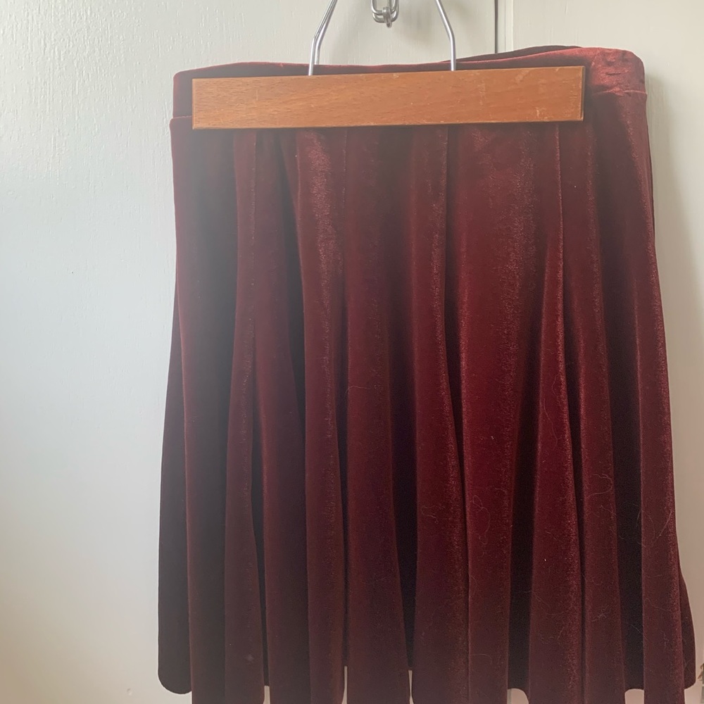 Urban outfitters velvet skater skirt - Picture 2 of 3